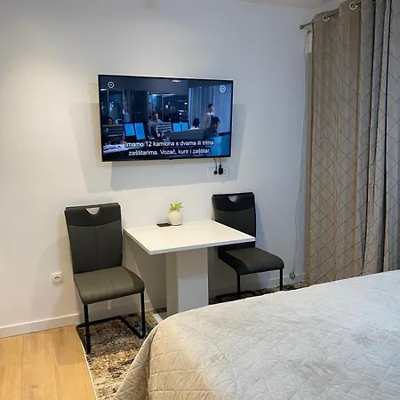 Seaside Old Town Apartman *